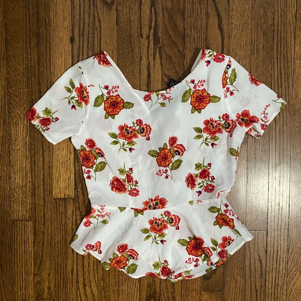 Forever 21 Floral Peplum Top